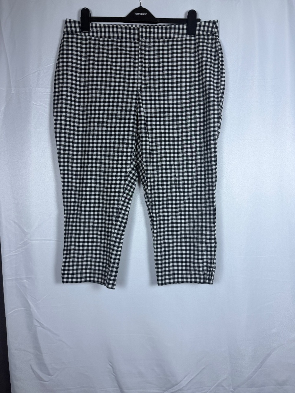 COLDWATER CREEK: Gingham Natural Fit Capris - Black & White